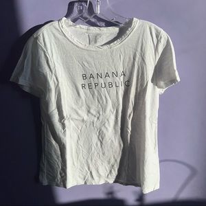 Banana Republic tee